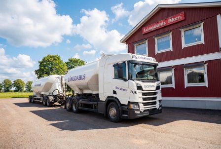 lastbil för bulktransporter från Långdahls åkeri